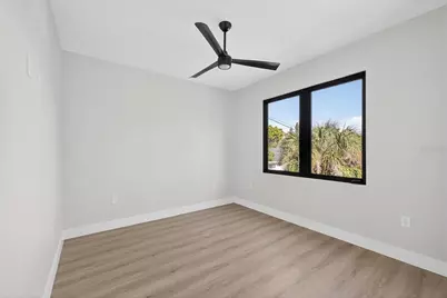 3702 S Lynwood Avenue, Tampa, FL 33611 - Photo 48