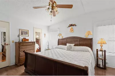 5750 Pawnee Street, Zephyrhills, FL 33542 - Photo 12