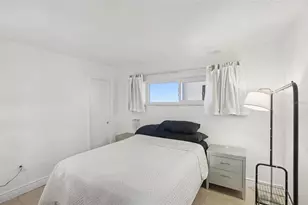 1270 Gulf Blvd, Clearwater, FL 33767 - Photo 10