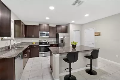 13033 Majestic Garden Lane, Riverview, FL 33579 - Photo 10