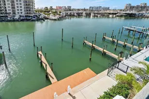 211 Dolphin Point, Clearwater Beach, FL 33767 - Photo 4