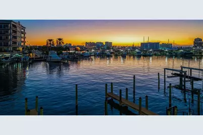 211 Dolphin Point #2, Clearwater Beach, FL 33767 - Photo 16