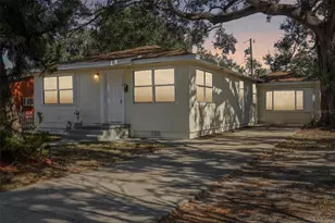 1730 17th St S, Saint Petersburg, FL 33712 - Photo 4