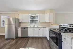 1730 17th St S, Saint Petersburg, FL 33712 - Photo 16