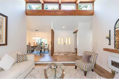 5039 Barrowe Drive, Tampa, FL 33624 - Photo 6