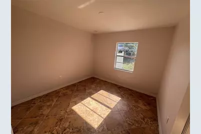 701 S Oakwood Avenue, Brandon, FL 33511 - Photo 6