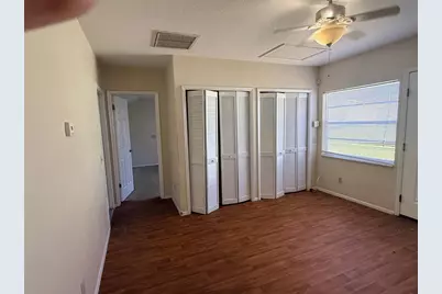 3610 Dartmouth Avenue N, Saint Petersburg, FL 33713 - Photo 12