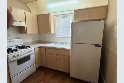 3610 Dartmouth Avenue N, Saint Petersburg, FL 33713 - Photo 8