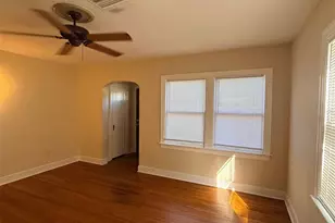 3610 Dartmouth Ave N, Saint Petersburg, FL 33713 - Photo 2