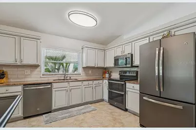 5629 Grindstone Loop, Wesley Chapel, FL 33544 - Photo 10