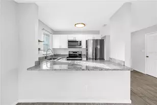 5026 3rd Ave S, Saint Petersburg, FL 33707 - Photo 12