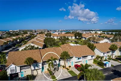 216 Sun Vista Ct S, Treasure Island, FL 33706 - Photo 2