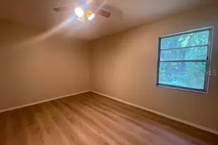 333 W Alamo Dr, Lakeland, FL 33813 - Photo 10