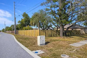 2902 Blossom Lake Dr, Holiday, FL 34691 - Photo 20