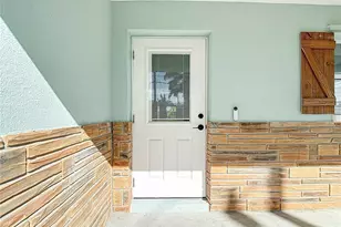 7027 McCray Dr, Hudson, FL 34667 - Photo 2
