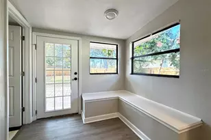5530 Crissman Dr N, Saint Petersburg, FL 33714 - Photo 2