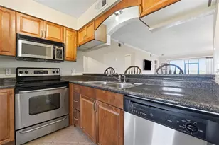 10103 Sailwinds Blvd N, Largo, FL 33773 - Photo 10