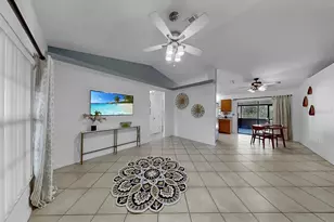 11722 Lynn Brook Cir, Seffner, FL 33584 - Photo 18