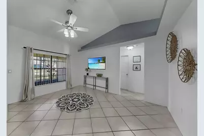 11722 Lynn Brook Circle, Seffner, FL 33584 - Photo 16