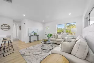 1792 77th Ave N, Saint Petersburg, FL 33702 - Photo 4