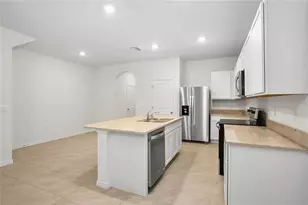 32859 Pez Landing Ln, Wesley Chapel, FL 33543 - Photo 8