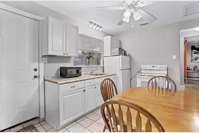 5005 9th Avenue S, Gulfport, FL 33707 - Photo 4