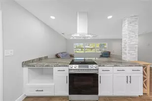 1010 Emerson Dr, Dunedin, FL 34698 - Photo 6