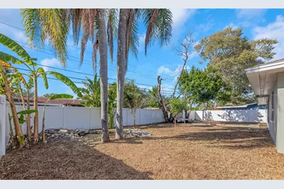 1010 Emerson Drive, Dunedin, FL 34698 - Photo 26