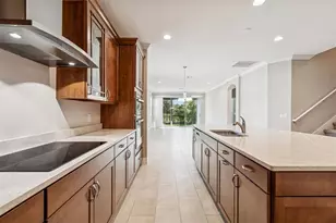 345 Villa Corte Dr, Lutz, FL 33549 - Photo 8