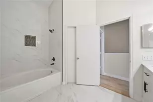 8530 Hunters Key Cir, Tampa, FL 33647 - Photo 16