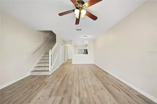 8530 Hunters Key Cir, Tampa, FL 33647 - Photo 8