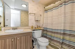 1900 68th St N, Saint Petersburg, FL 33710 - Photo 36