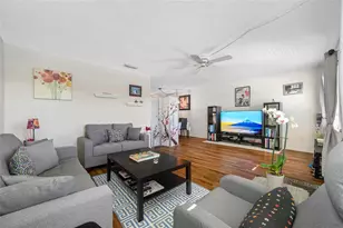 5969 Terrace Park Dr N, Saint Petersburg, FL 33709 - Photo 8