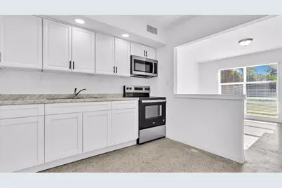 7308 Royal Palm Drive, New Port Richey, FL 34652 - Photo 14