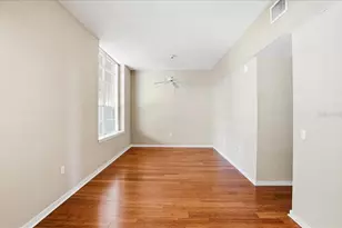 701 Mirror Lake Dr N, Saint Petersburg, FL 33701 - Photo 4