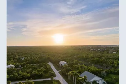 486 Ponce De Leon Road, Sanibel, FL 33957 - Photo 8