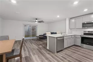 959 Spotted Egret Loop, Ruskin, FL 33570 - Photo 10