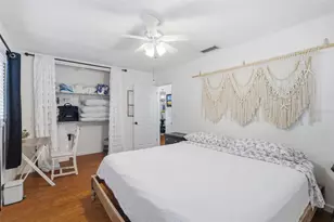 2039 Pine Ridge Dr, Clearwater, FL 33763 - Photo 22