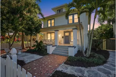 246 NE 19th Ave NE, Saint Petersburg, FL 33704 - Photo 2