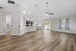 8155 Giffen Ln, Spring Hill, FL 34608 - Photo 8