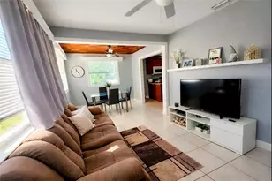 2737 W Spruce St, Tampa, FL 33607 - Photo 8