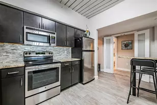 2410 W Azeele St, Tampa, FL 33609 - Photo 8