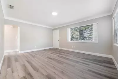 4626 24th Avenue N, Saint Petersburg, FL 33713 - Photo 4