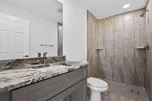 2324 5th Ave Dr E, Palmetto, FL 34221 - Photo 4