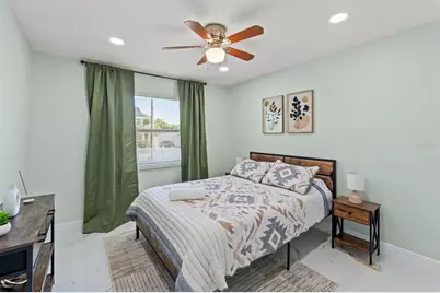 439 E Boyer Street, Tarpon Springs, FL 34689 - Photo 12