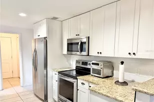 1004 Lake Charles Cir, Lutz, FL 33548 - Photo 24