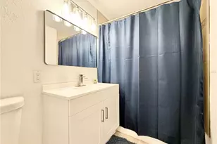 1004 Lake Charles Cir, Lutz, FL 33548 - Photo 30