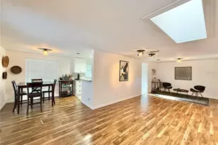 1004 Lake Charles Cir, Lutz, FL 33548 - Photo 16