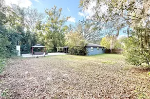 1004 Lake Charles Cir, Lutz, FL 33548 - Photo 60