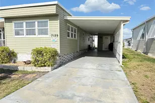7129 Mt Arlington Dr NE, Saint Petersburg, FL 33702 - Photo 2